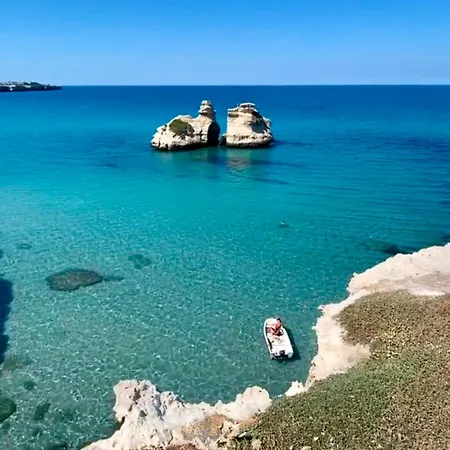 Lena Villa *